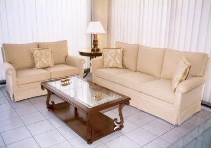 saloni-bari-i